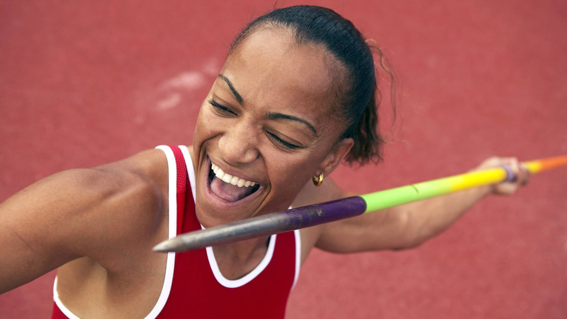 哥伦比亚队中场罗德里格斯在巴黎奥运会上展现出强大的组织能力