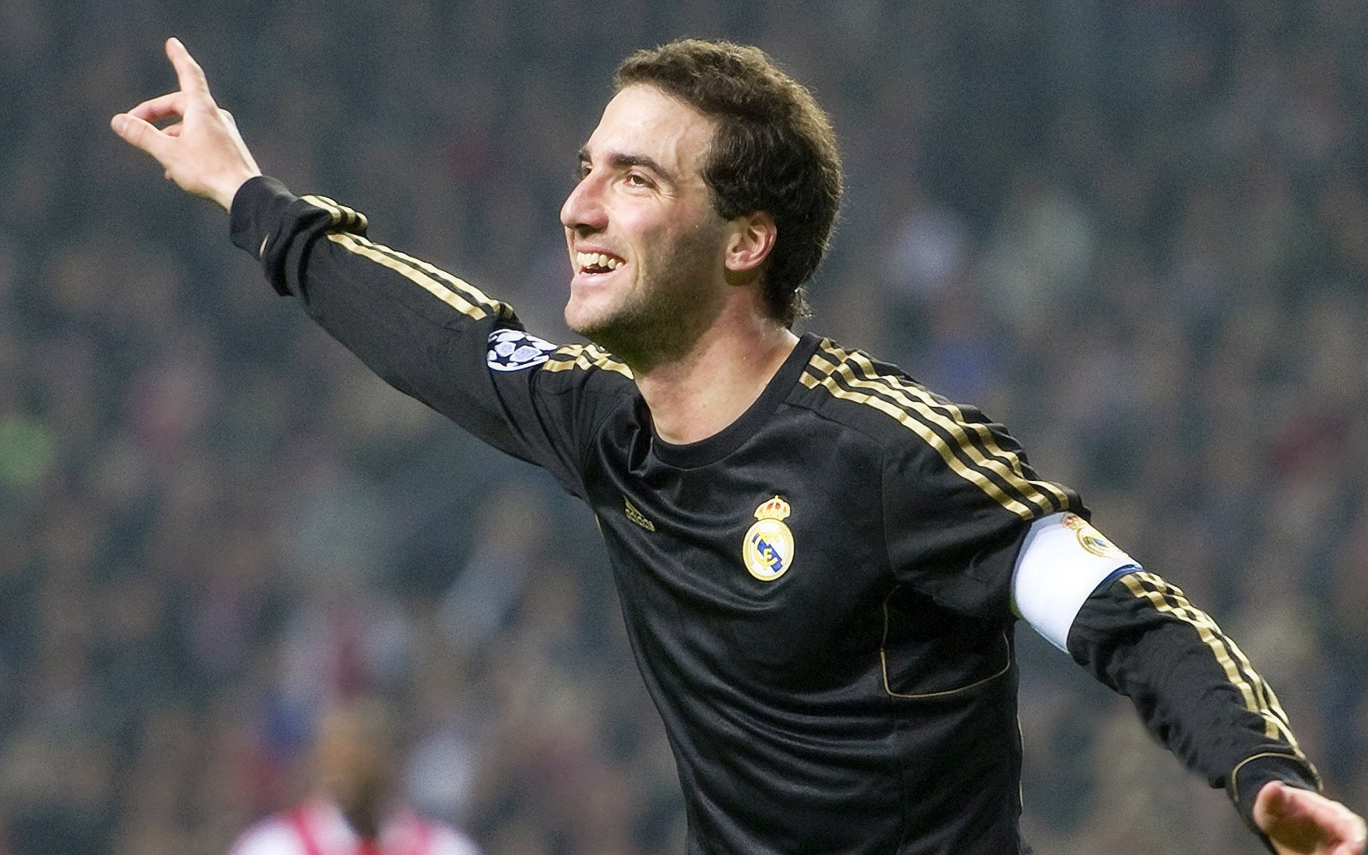 逆转“奇迹之夜”：欧冠赛场上的“逆天逆转”纪录，欧冠史诗级逆转